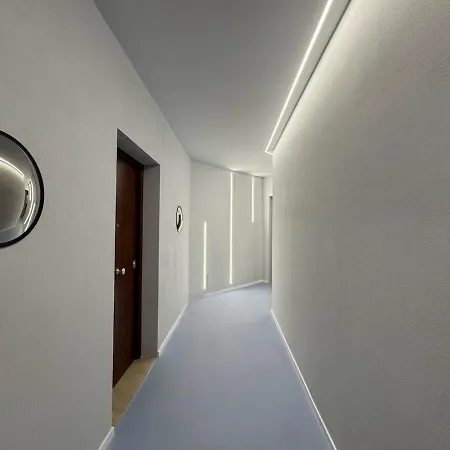 Modern High Floor With Park View Apartmán