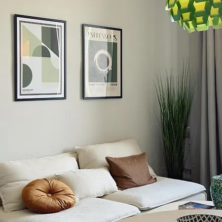 Modern High Floor With Park View Apartmán