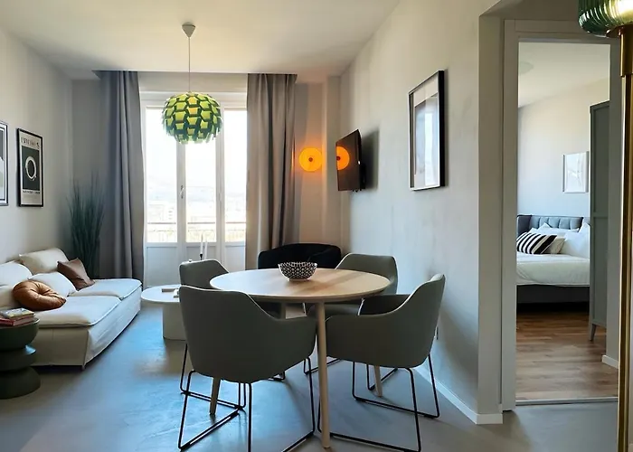 Saverio & Daria Aprtements By Mamo Florence